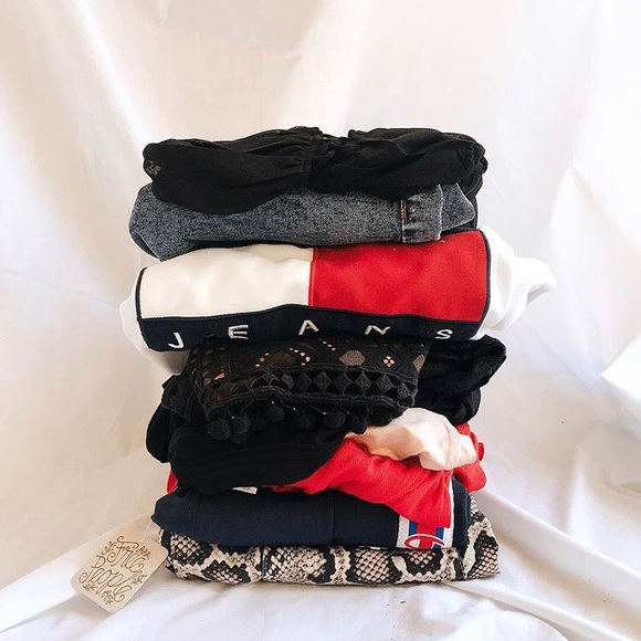 MYSTERY BUNDLES - Picture 3 of 4